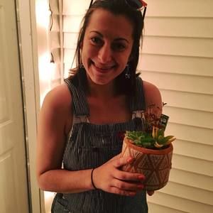 Meet your Posher, Vanessa